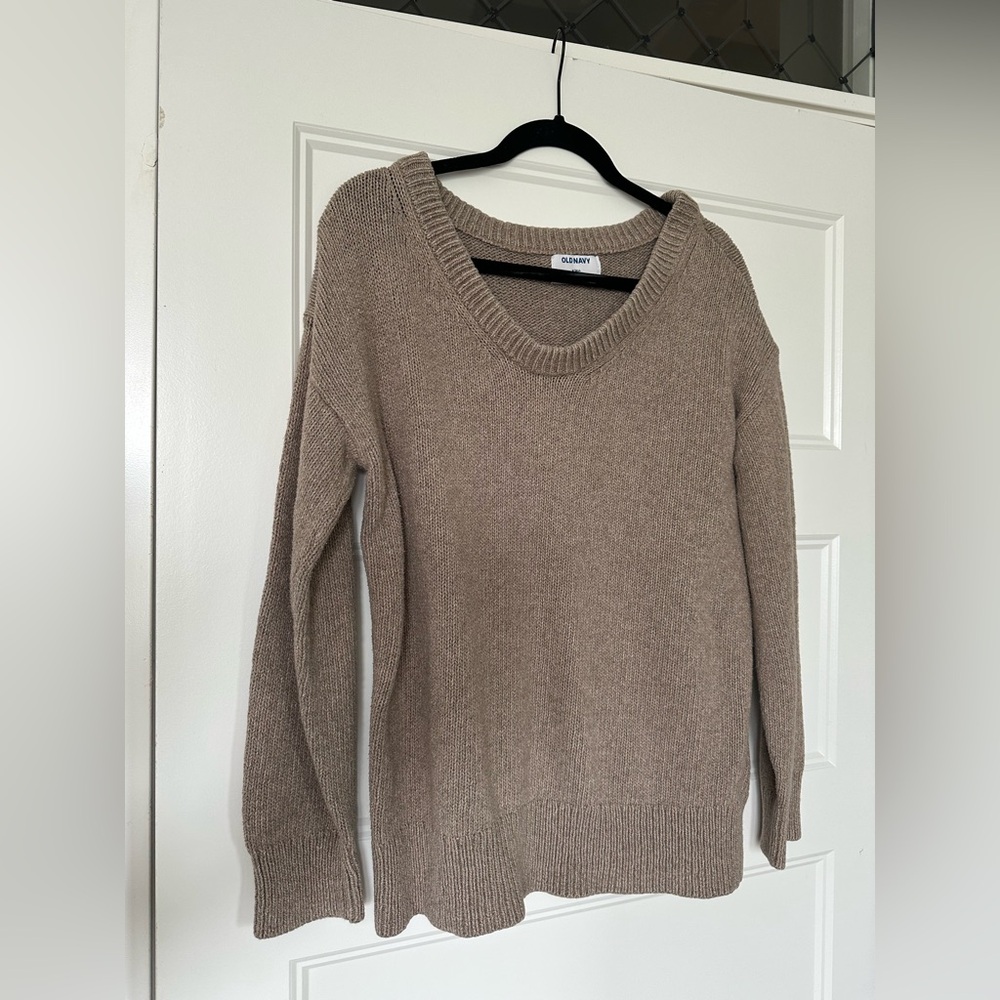Old Navy Tan V-Neck Sweater Relaxed Fit